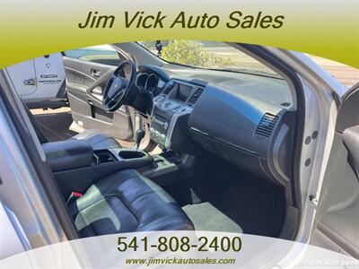 2011 Nissan Murano SV   - Photo 7 - North Bend, OR 97459