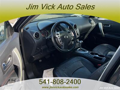 2012 Nissan Rogue SV w/SL Package - Photo 5 - North Bend, OR 97459
