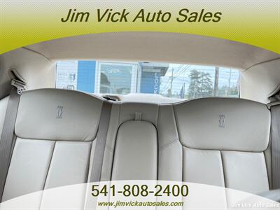 2000 Lincoln Town Car Cartier L   - Photo 11 - North Bend, OR 97459