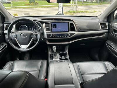 2017 Toyota Highlander XLE   - Photo 9 - Warwick, NY 10990