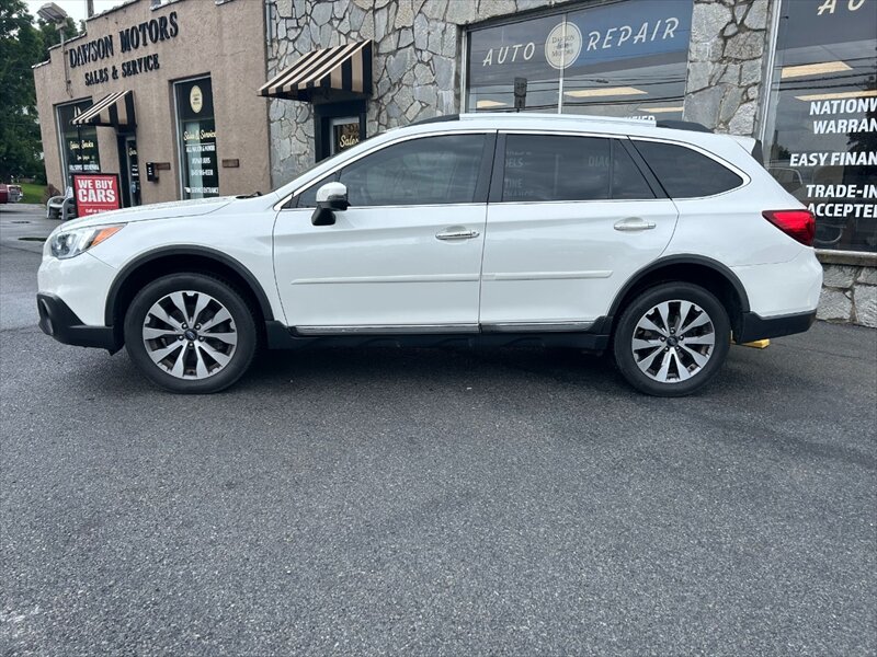 2017 Subaru Outback 3.6R Touring  