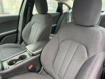 2015 Chrysler 200 Limited   - Photo 8 - Warwick, NY 10990