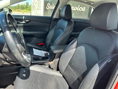 2019 Kia Forte EX   - Photo 8 - Warwick, NY 10990