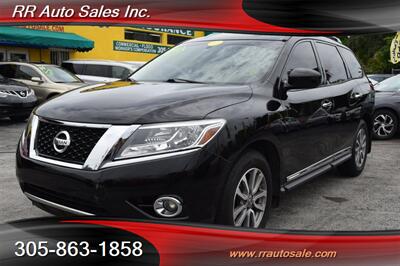 2014 Nissan Pathfinder S   - Photo 2 - Hialeah, FL 33012