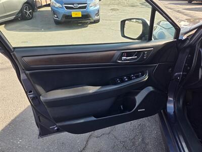 2017 Subaru Legacy 2.5i Limited   - Photo 9 - Spokane, WA 99202