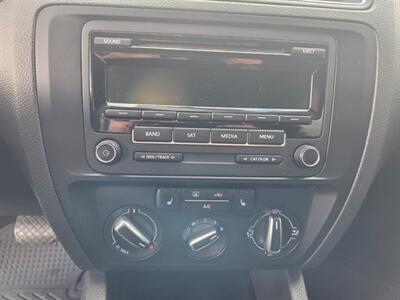 2015 Volkswagen Jetta SE - Photo 11 - Spokane, WA 99202