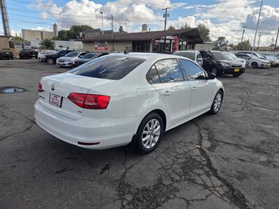 2015 Volkswagen Jetta SE - Photo 6 - Spokane, WA 99202