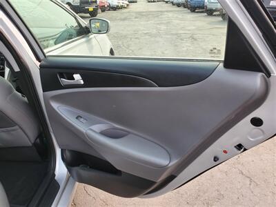 2012 Hyundai SONATA GLS   - Photo 16 - Spokane, WA 99202