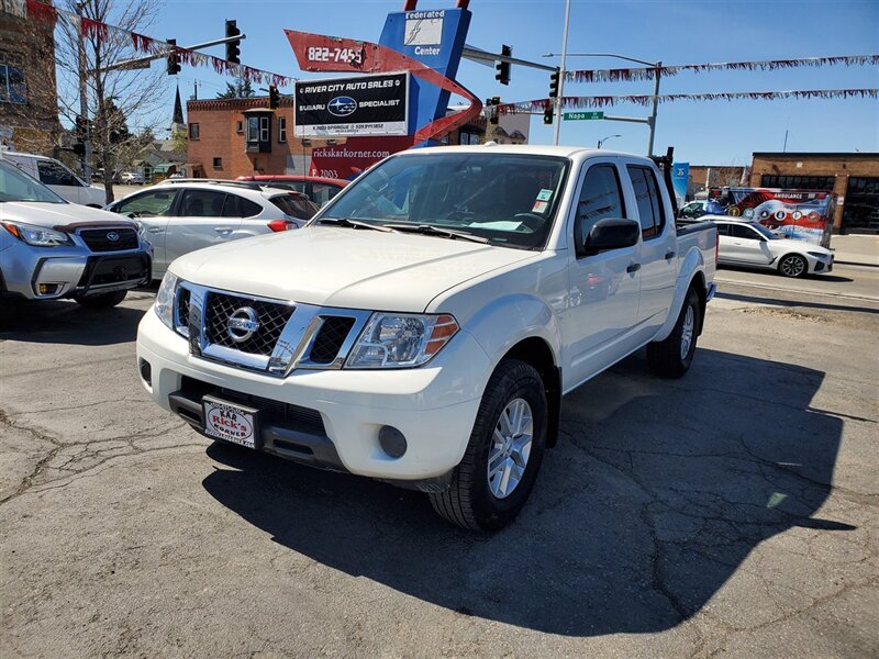 2017 Nissan Frontier SV  