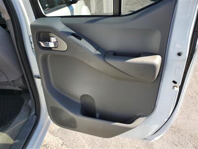 2017 Nissan Frontier SV   - Photo 17 - Spokane, WA 99202