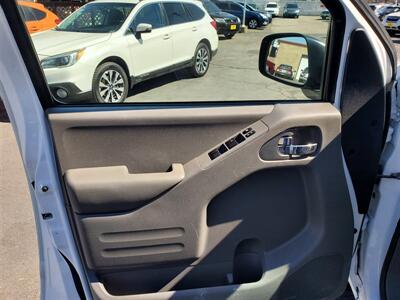 2017 Nissan Frontier SV   - Photo 10 - Spokane, WA 99202