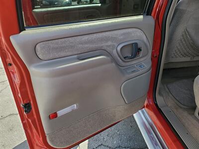 1998 GMC Sierra 3500 SLE - Photo 11 - Spokane, WA 99202