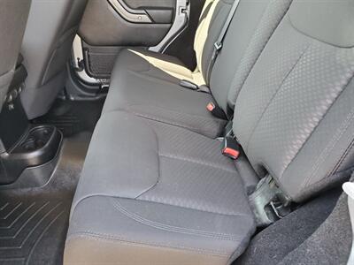 2015 Jeep Wrangler Sport  UNLIMITED - Photo 15 - Spokane, WA 99202