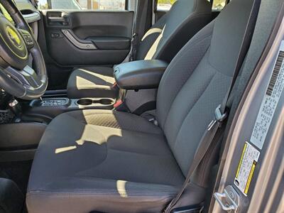 2015 Jeep Wrangler Sport  UNLIMITED - Photo 10 - Spokane, WA 99202
