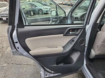 2015 Subaru Forester 2.5i Limited   - Photo 15 - Spokane, WA 99202