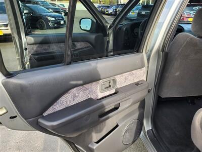 2000 Nissan Pathfinder SE   - Photo 13 - Spokane, WA 99202