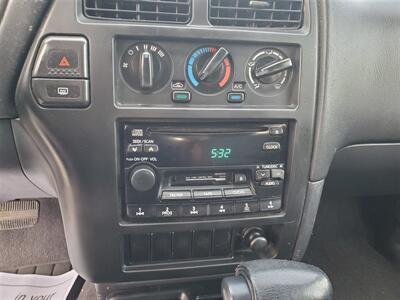 2000 Nissan Pathfinder SE   - Photo 11 - Spokane, WA 99202