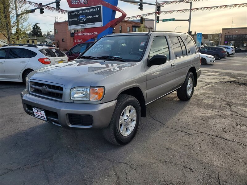 2000 Nissan Pathfinder SE   - Photo 1 - Spokane, WA 99202