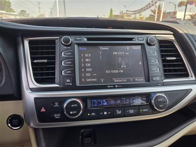 2015 Toyota Highlander Limited Platinum - Photo 12 - Spokane, WA 99202