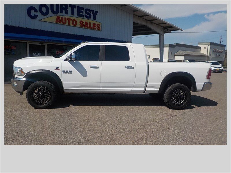 2017 RAM 3500 Laramie - Photo 3 - Cottonwood, AZ 86326