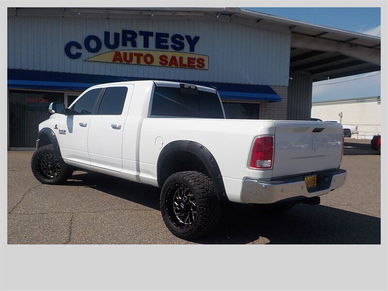 2017 RAM 3500 Laramie - Photo 5 - Cottonwood, AZ 86326