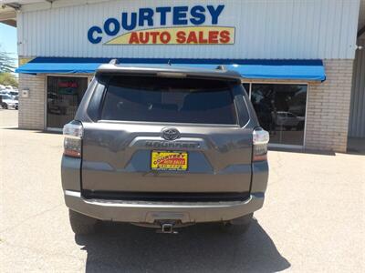 2016 Toyota 4Runner SR5   - Photo 7 - Cottonwood, AZ 86326