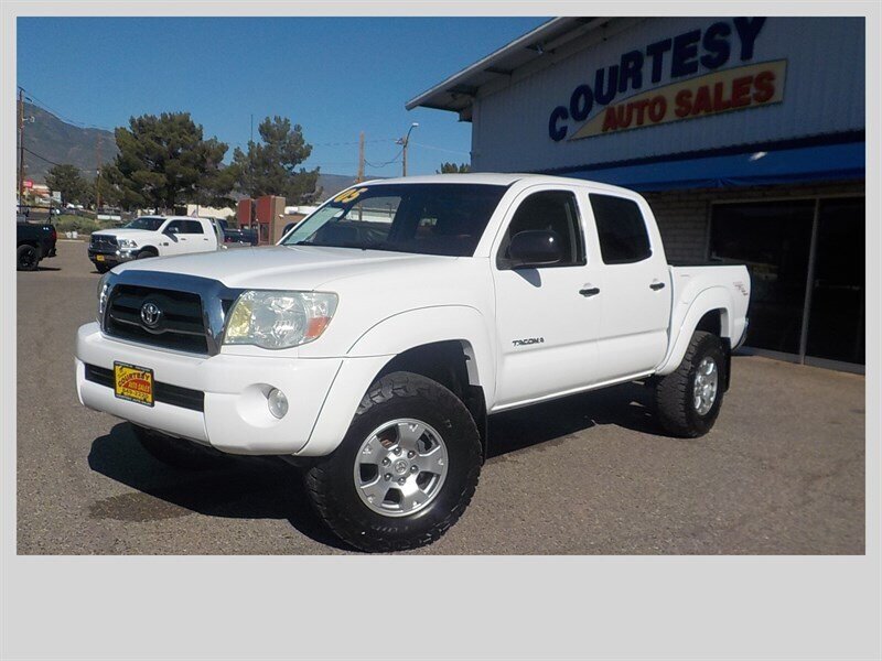 2005 Toyota Tacoma V6  