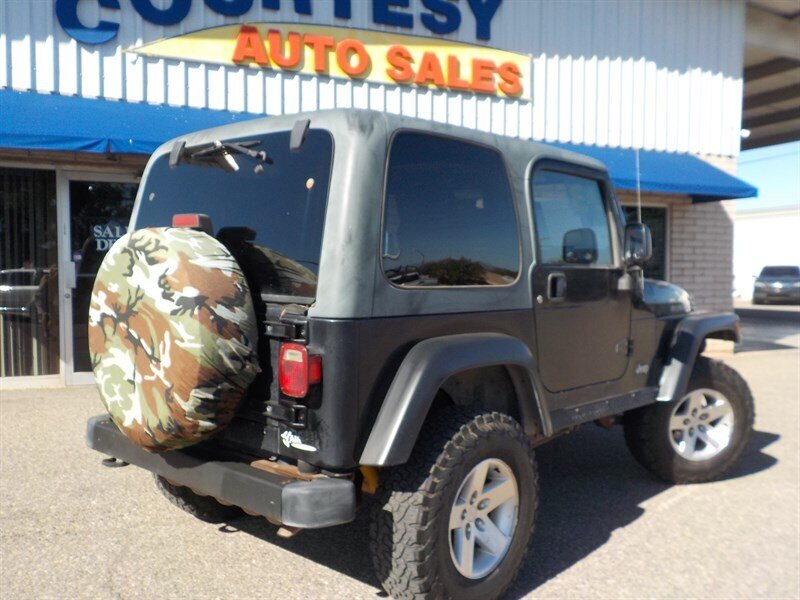2003 Jeep Wrangler Rubicon photo 3