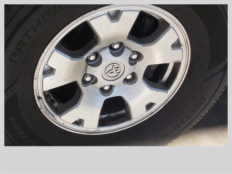 2008 Toyota Tacoma PreRunner V6 - Photo 8 - Cottonwood, AZ 86326