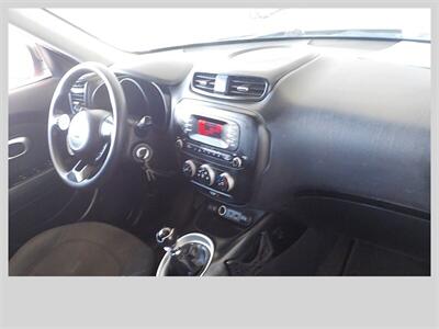 2015 Kia Soul Wagon   - Photo 22 - Cottonwood, AZ 86326
