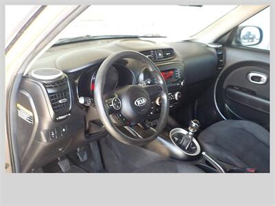 2015 Kia Soul Wagon   - Photo 8 - Cottonwood, AZ 86326
