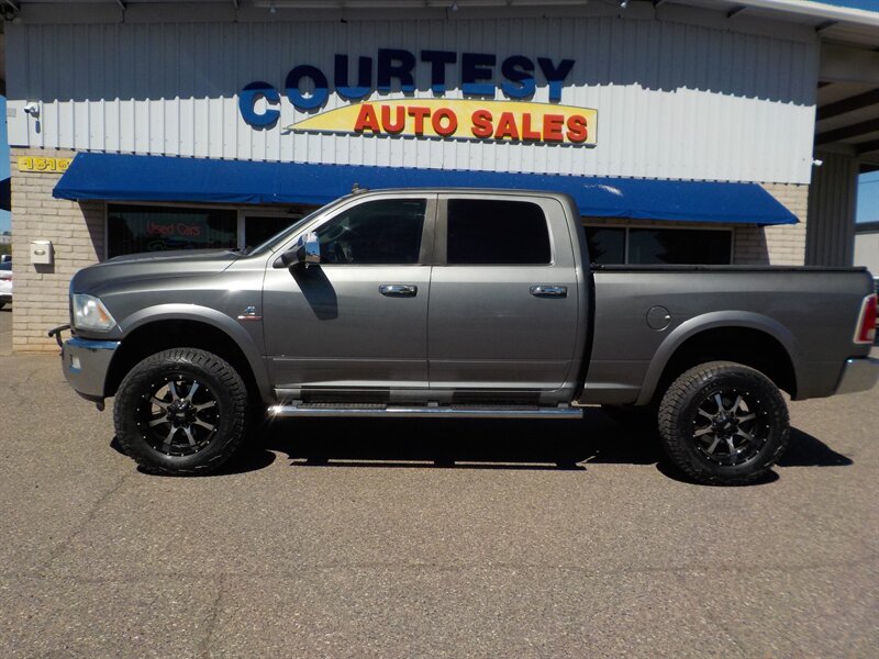 2013 Ram 2500 Laramie photo 2