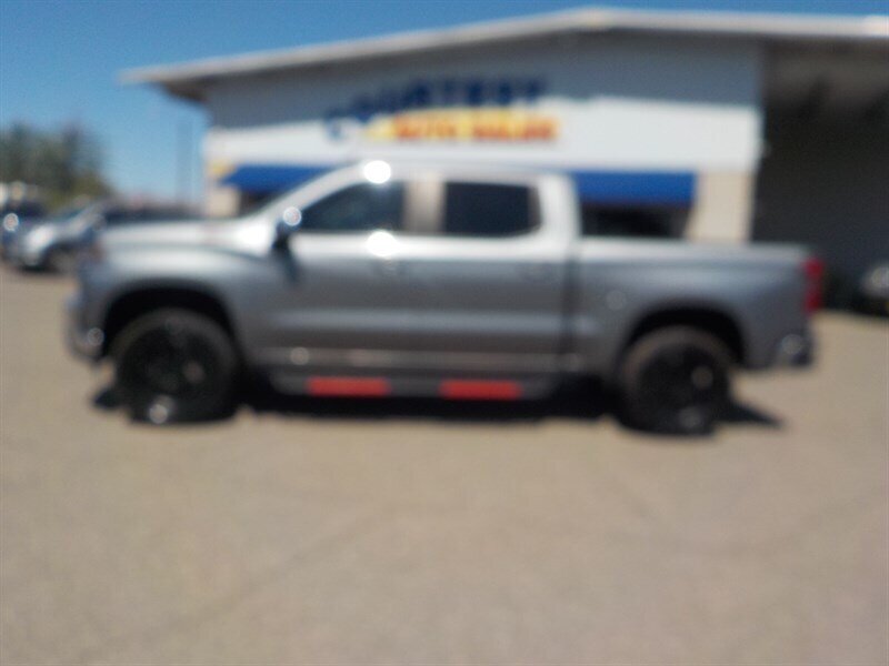 2021 Chevrolet Silverado 1500 LT photo 4