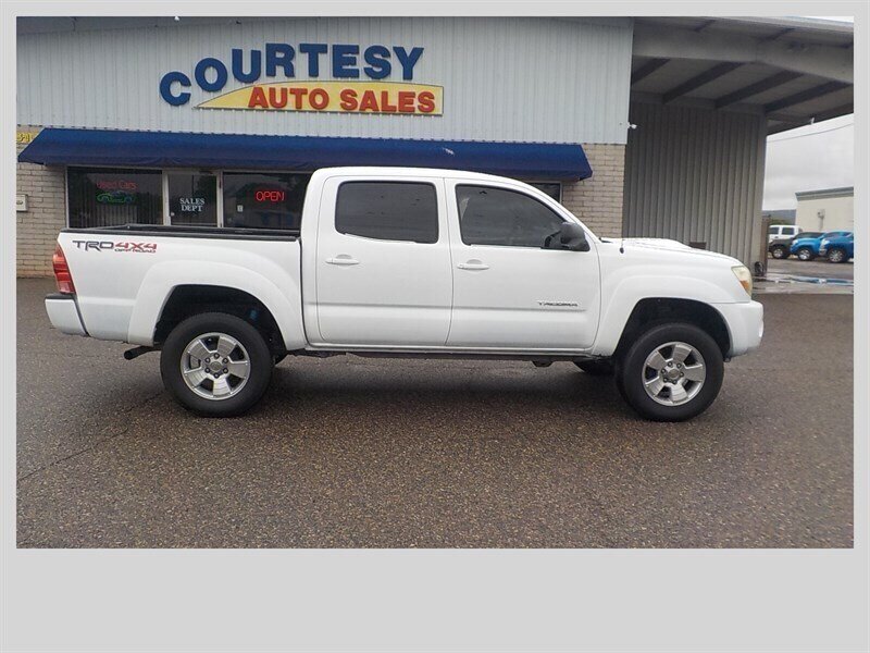 2005 Toyota Tacoma V6 - Photo 11 - Cottonwood, AZ 86326