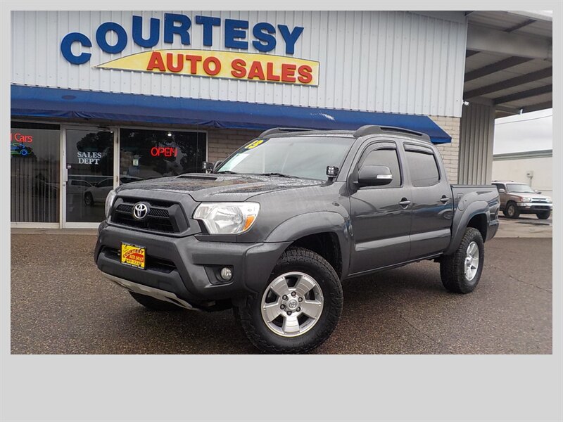 2013 Toyota Tacoma V6  