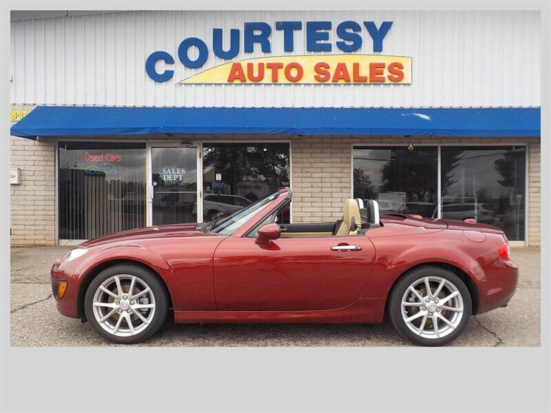 2011 Mazda MX-5 Miata Miata Grand Touring photo 3