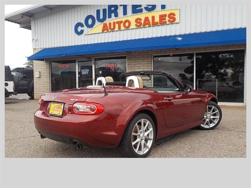 2011 Mazda MX-5 Miata Grand Touring - Photo 13 - Cottonwood, AZ 86326