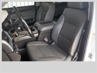 2018 Chevrolet Suburban LT   - Photo 2 - Cottonwood, AZ 86326