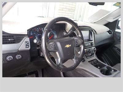 2018 Chevrolet Suburban LT   - Photo 8 - Cottonwood, AZ 86326