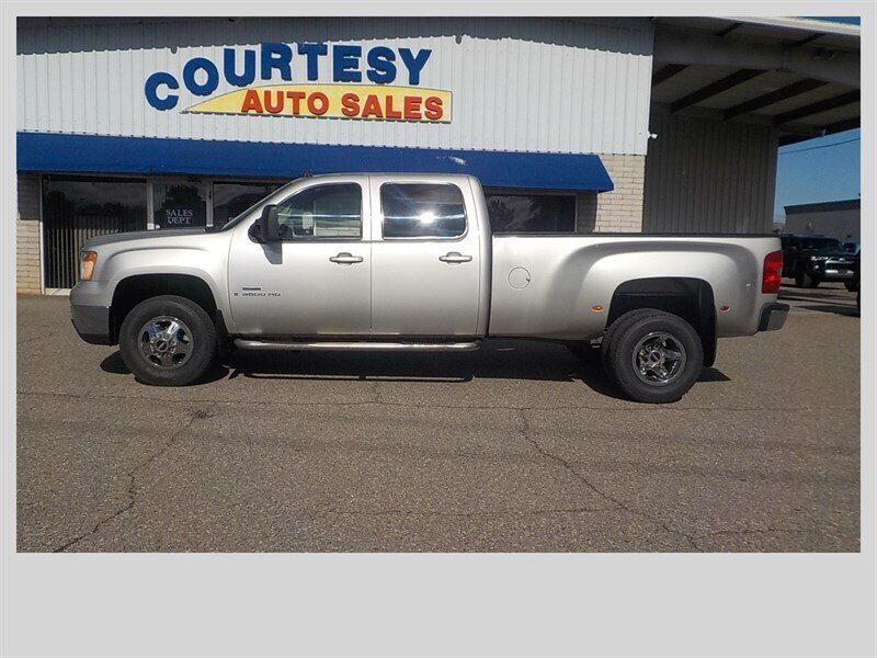 2009 Gmc Sierra SLT photo 3