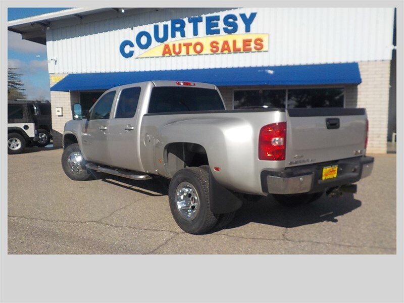 2009 Gmc Sierra SLT photo 4