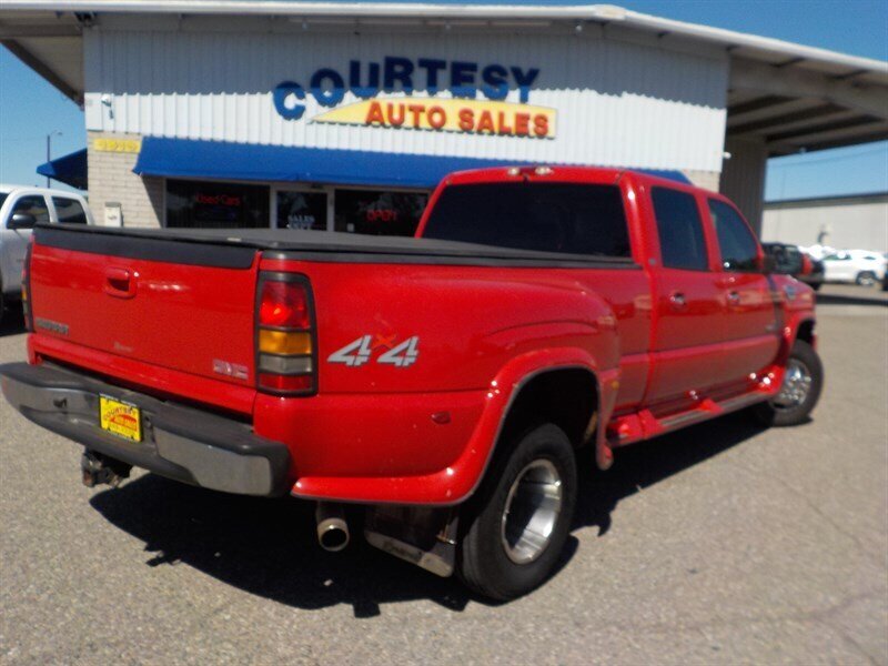 2005 GMC Sierra 3500 SLT   - Photo 9 - Cottonwood, AZ 86326