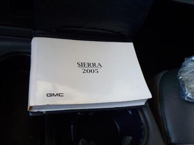 2005 GMC Sierra 3500 SLT   - Photo 19 - Cottonwood, AZ 86326
