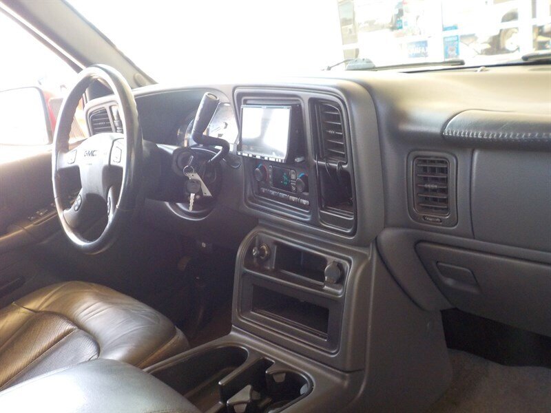 2005 GMC Sierra 3500 SLT   - Photo 22 - Cottonwood, AZ 86326