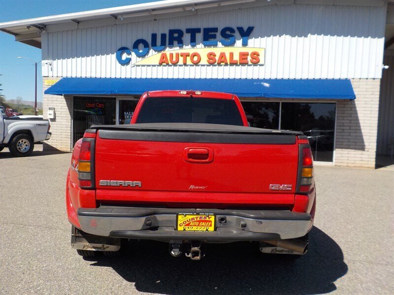 2005 GMC Sierra 3500 SLT   - Photo 7 - Cottonwood, AZ 86326