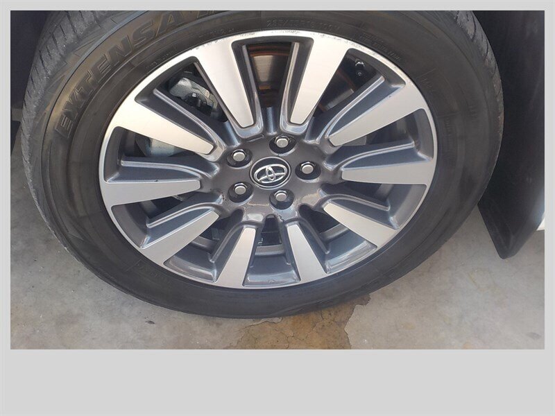 2018 Toyota Sienna XLE 7-Passenger - Photo 12 - Cottonwood, AZ 86326