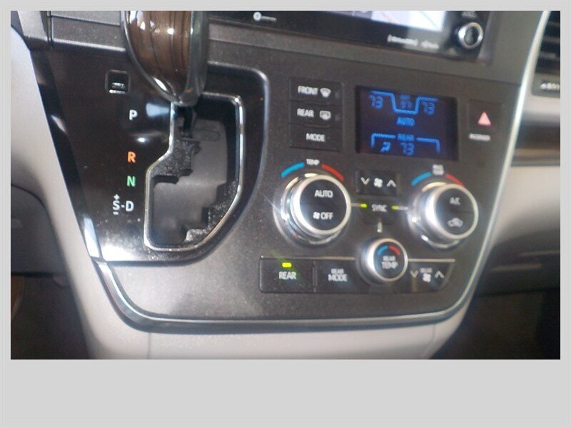 2018 Toyota Sienna XLE 7-Passenger - Photo 25 - Cottonwood, AZ 86326