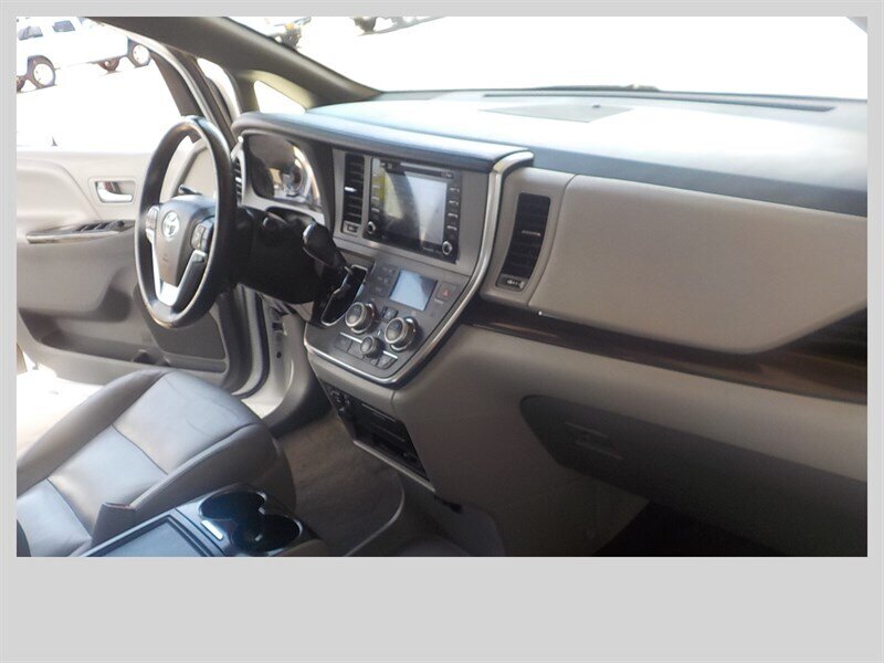 2018 Toyota Sienna XLE 7-Passenger - Photo 20 - Cottonwood, AZ 86326