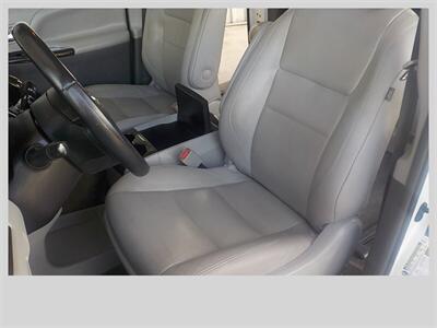 2018 Toyota Sienna XLE 7-Passenger - Photo 2 - Cottonwood, AZ 86326