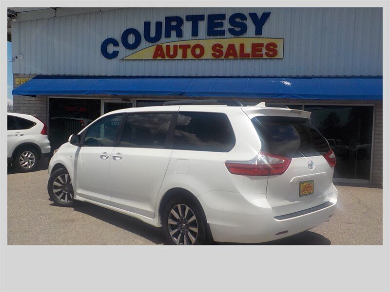 2018 Toyota Sienna XLE 7-Passenger - Photo 5 - Cottonwood, AZ 86326